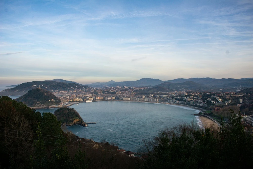 San Sebastián Essentials: Art, History & Coastal Beauty